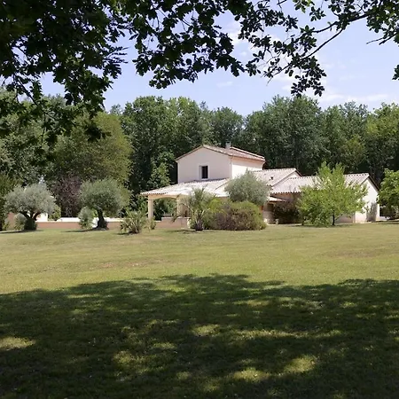 Vila Scenic With Swimming Pool