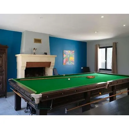 Scenic With Swimming Pool Vila