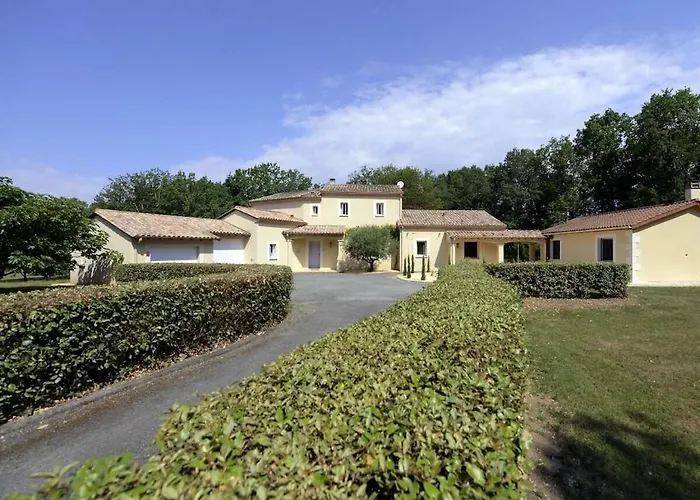 Scenic With Swimming Pool Villa Combe-Moliere