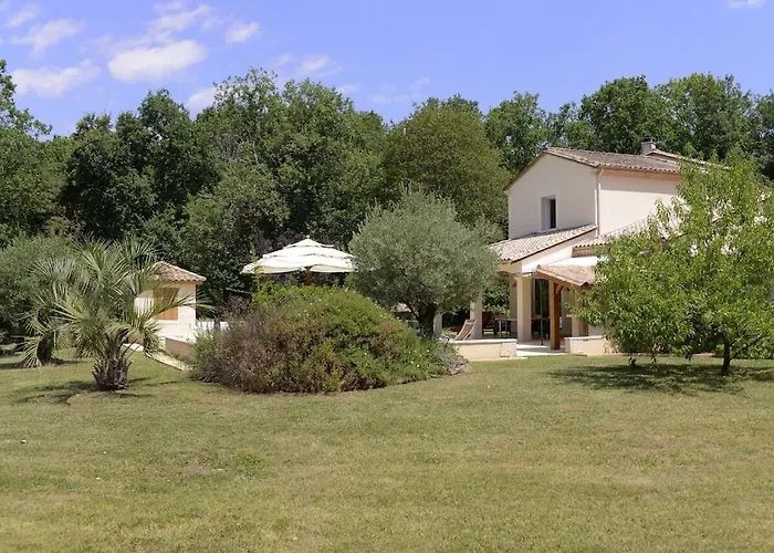 Villa Scenic With Swimming Pool Combe-Moliere